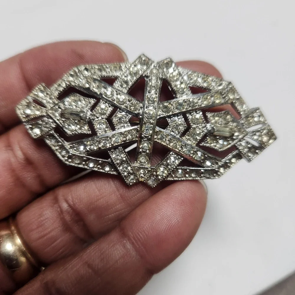 Vintage‎  Rhinestone Pot Metal Geometric Brooch Pin Clear Crystal Retro